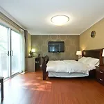 Cheerful Vacation House